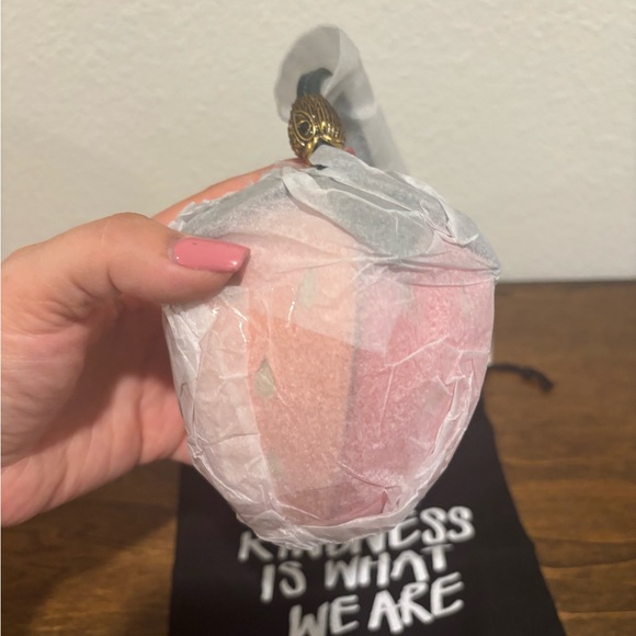 Kurt Geiger Red Strawberry Key Holder - Picture 8 of 10